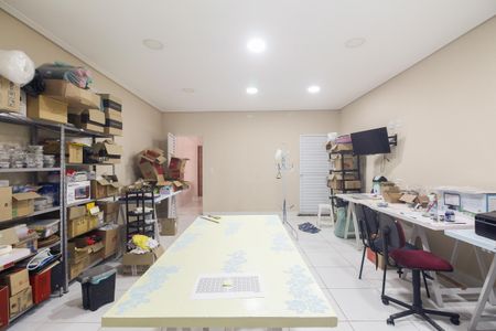 Casa à venda com 195m², 4 quartos e 2 vagasQuarto 4