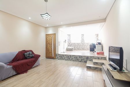 Casa à venda com 195m², 4 quartos e 2 vagasSala