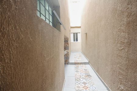 Casa à venda com 195m², 4 quartos e 2 vagasQuintal e Corredor de Acesso