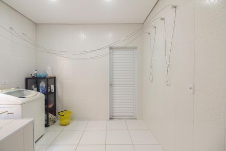 Casa à venda com 195m², 4 quartos e 2 vagasÁrea de Serviço