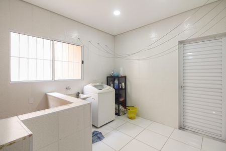 Casa à venda com 195m², 4 quartos e 2 vagasÁrea de Serviço