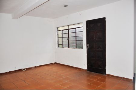 Casa para alugar com 192m², 2 quartos e sem vaga Casa para alugar com 192m², 2 quartos e sem vagaSala
