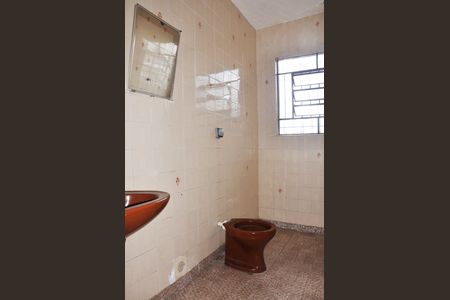 Casa para alugar com 192m², 2 quartos e sem vaga Casa para alugar com 192m², 2 quartos e sem vagaBanheiro Social