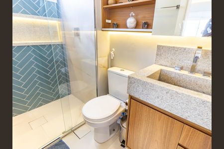 Apartamento à venda com 69m², 2 quartos e 2 vagasBanheiro da Suíte