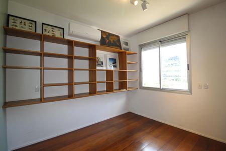 Apartamento à venda com 110m², 3 quartos e 1 vagaQuarto 1