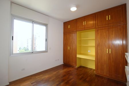 Apartamento à venda com 110m², 3 quartos e 1 vagaQuarto 2