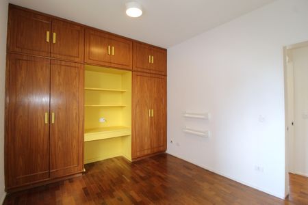 Apartamento à venda com 110m², 3 quartos e 1 vagaQuarto 2