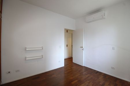 Apartamento à venda com 110m², 3 quartos e 1 vagaQuarto 2