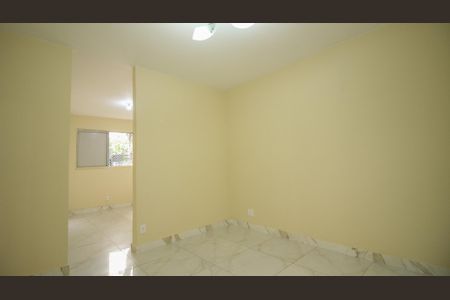 Apartamento à venda com 70m², 3 quartos e 1 vaga Apartamento à venda com 70m², 3 quartos e 1 vagaSala