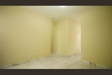 Apartamento à venda com 70m², 3 quartos e 1 vaga Apartamento à venda com 70m², 3 quartos e 1 vagaSala