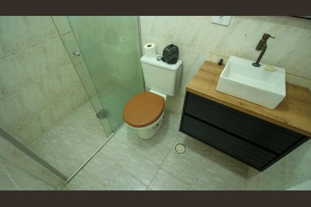 Apartamento à venda com 70m², 3 quartos e 1 vaga Apartamento à venda com 70m², 3 quartos e 1 vagaBanheiro