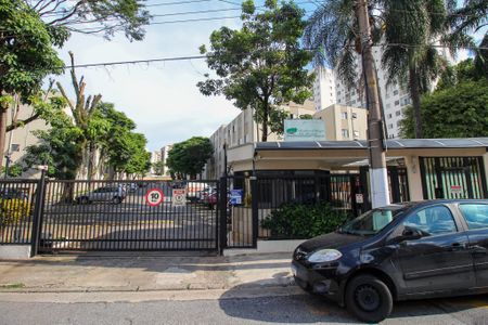 Apartamento à venda com 70m², 3 quartos e 1 vaga Apartamento à venda com 70m², 3 quartos e 1 vagaFachada