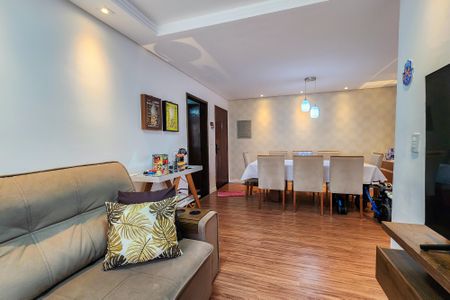 Apartamento à venda com 65m², 2 quartos e 2 vagasSala