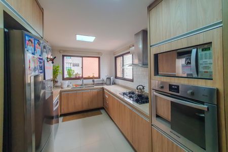 Apartamento à venda com 200m², 3 quartos e 3 vagasCozinha