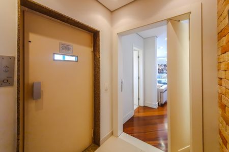 Apartamento à venda com 200m², 3 quartos e 3 vagasSala