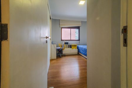 Apartamento à venda com 200m², 3 quartos e 3 vagasVista / Suíte 1