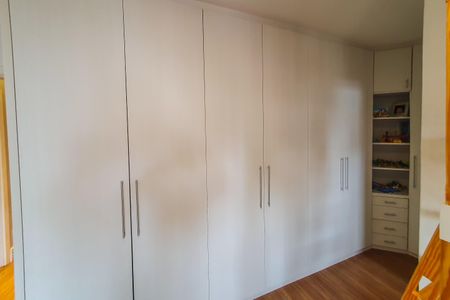 Apartamento à venda com 200m², 3 quartos e 3 vagasSuíte 2