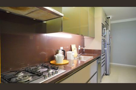 Apartamento para alugar com 107m², 3 quartos e 2 vagasCozinha