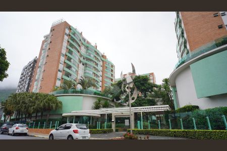 Apartamento para alugar com 107m², 3 quartos e 2 vagasFachada