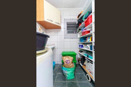 Casa à venda com 434m², 2 quartos e 5 vagas Casa à venda com 434m², 2 quartos e 5 vagasÁrea de Serviço