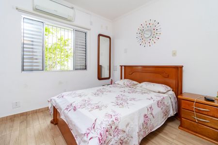 Casa à venda com 434m², 2 quartos e 5 vagas Casa à venda com 434m², 2 quartos e 5 vagasQuarto 1