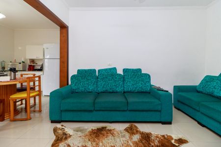 Casa à venda com 434m², 2 quartos e 5 vagas Casa à venda com 434m², 2 quartos e 5 vagasSala