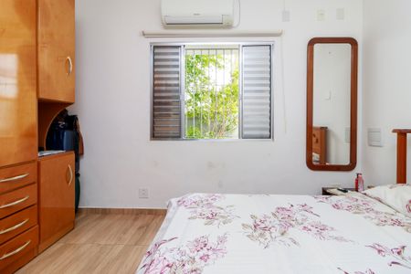 Casa à venda com 434m², 2 quartos e 5 vagas Casa à venda com 434m², 2 quartos e 5 vagasQuarto 1