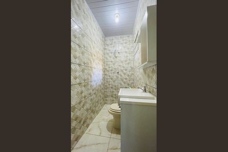 Casa para alugar com 35m², 2 quartos e 1 vaga Casa para alugar com 35m², 2 quartos e 1 vagaBanheiro
