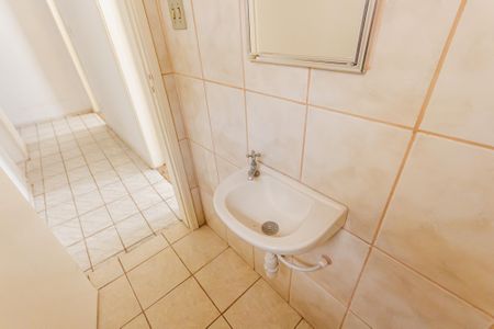 Casa à venda com 119m², 2 quartos e 2 vagasBanheiro