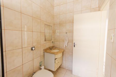 Casa à venda com 119m², 2 quartos e 2 vagasBanheiro