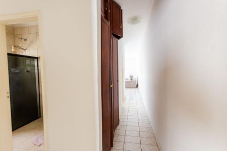 Casa à venda com 119m², 2 quartos e 2 vagasCorredor