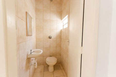 Casa à venda com 119m², 2 quartos e 2 vagasBanheiro