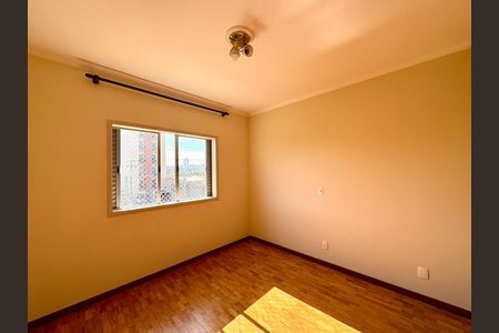 Apartamento à venda com 110m², 3 quartos e 1 vaga Apartamento à venda com 110m², 3 quartos e 1 vagaQuarto 2