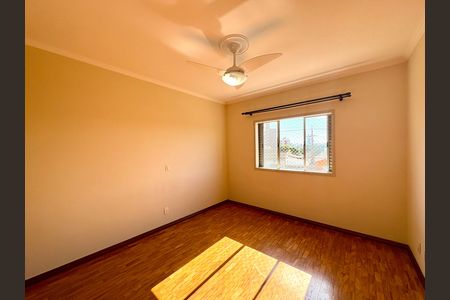 Apartamento à venda com 110m², 3 quartos e 1 vaga Apartamento à venda com 110m², 3 quartos e 1 vagaQuarto 1