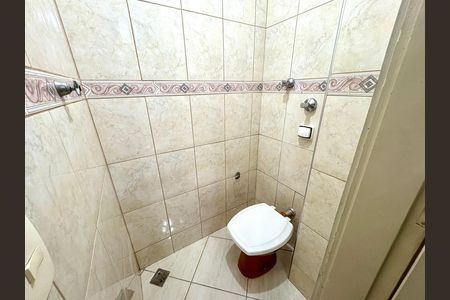 Apartamento à venda com 110m², 3 quartos e 1 vaga Apartamento à venda com 110m², 3 quartos e 1 vagaBanheiro de serviço