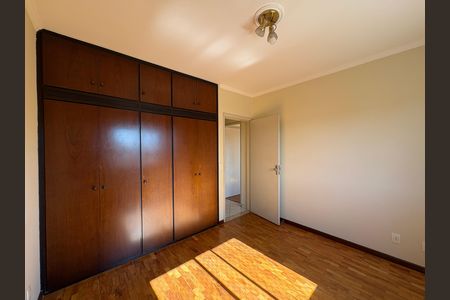 Apartamento à venda com 110m², 3 quartos e 1 vagaQuarto 2