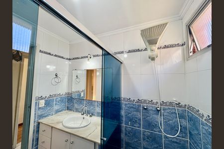 Apartamento à venda com 110m², 3 quartos e 1 vaga Apartamento à venda com 110m², 3 quartos e 1 vagaBanheiro da Suíte