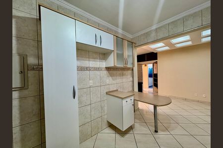 Apartamento à venda com 110m², 3 quartos e 1 vaga Apartamento à venda com 110m², 3 quartos e 1 vagaCozinha