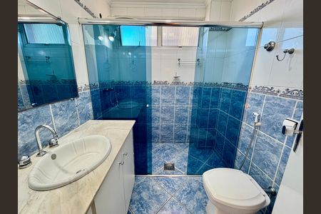 Apartamento à venda com 110m², 3 quartos e 1 vaga Apartamento à venda com 110m², 3 quartos e 1 vagaBanheiro da Suíte