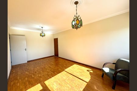 Apartamento à venda com 110m², 3 quartos e 1 vaga Apartamento à venda com 110m², 3 quartos e 1 vagaSala