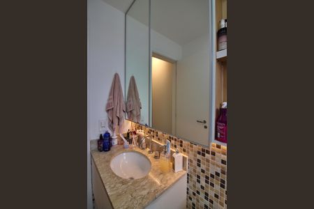 Apartamento à venda com 116m², 3 quartos e 2 vagasSuíte 1 Banheiro