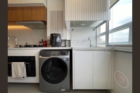 Apartamento à venda com 46m², 2 quartos e 1 vaga Apartamento à venda com 46m², 2 quartos e 1 vagaÁrea de Serviço