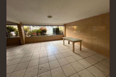 Apartamento para alugar com 66m², 2 quartos e 1 vagaÁrea comum - Salão de festas