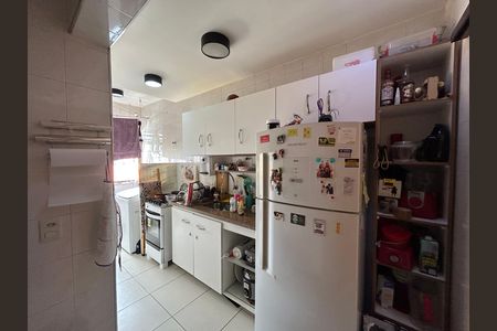 Apartamento para alugar com 66m², 2 quartos e 1 vagaCozinha