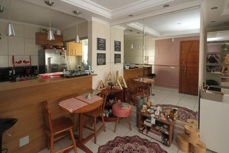 Apartamento à venda com 55m², 2 quartos e 1 vaga Apartamento à venda com 55m², 2 quartos e 1 vagaSala de jantar