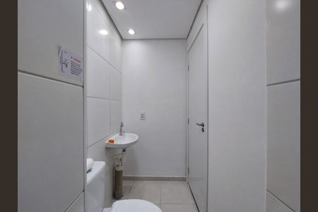 Apartamento para alugar com 38m², 2 quartos e 1 vaga Apartamento para alugar com 38m², 2 quartos e 1 vagaBanheiro
