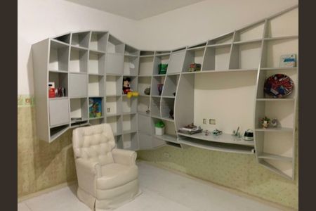 Casa à venda com 350m², 4 quartos e 3 vagas