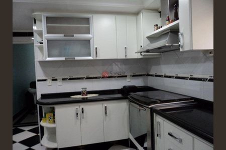 Casa à venda com 200m², 3 quartos e 2 vagas