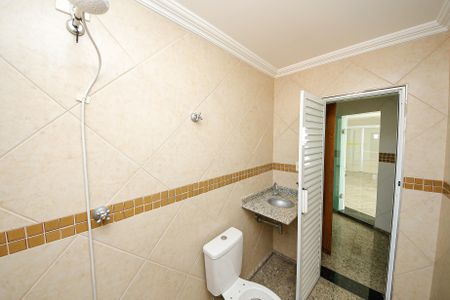 Apartamento à venda com 420m², 4 quartos e 6 vagas Apartamento à venda com 420m², 4 quartos e 6 vagasBanheiro Área gourmet