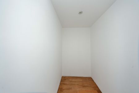 Apartamento à venda com 420m², 4 quartos e 6 vagas Apartamento à venda com 420m², 4 quartos e 6 vagasSuíte 1 Closet